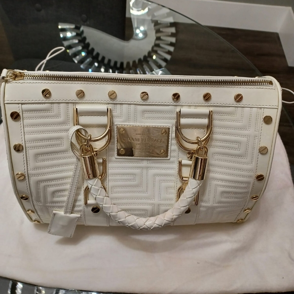 Gianni Versace White Quilted Patent Bag "Snap Out of It" Bag - Picture 6 of 13